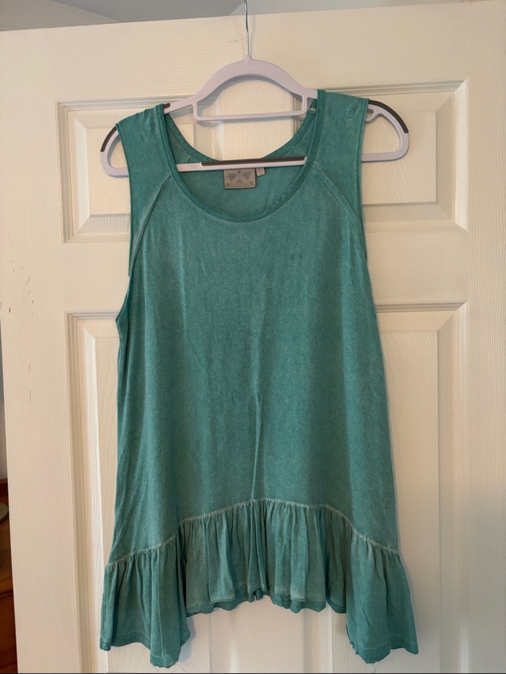 Dantelle Teal Ruffle-Hem Sleeveless Tanks